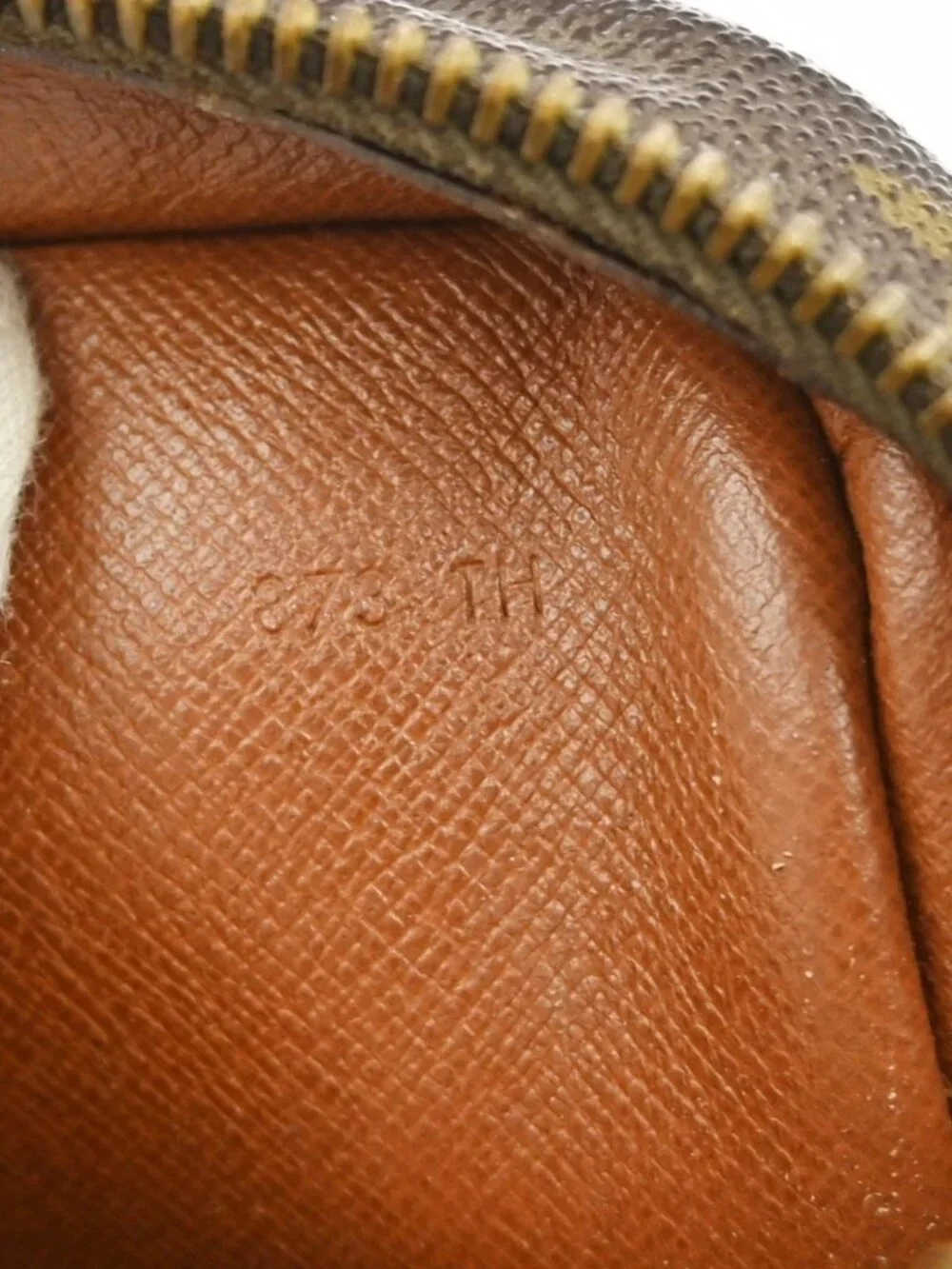 LOUIS VUITTON TROCADERO 27 CROSSBODY SHOULDER BAG
